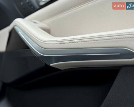 Серый БМВ X7, объемом двигателя 3 л и пробегом 75 тыс. км за 59000 $, фото 108 на Automoto.ua