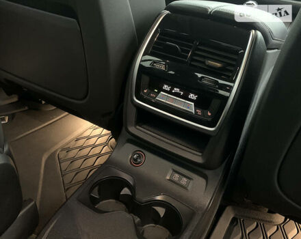 Серый БМВ X7, объемом двигателя 3 л и пробегом 78 тыс. км за 67900 $, фото 39 на Automoto.ua