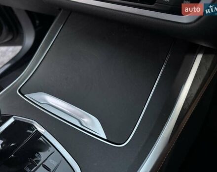 Серый БМВ X7, объемом двигателя 3 л и пробегом 143 тыс. км за 59900 $, фото 58 на Automoto.ua