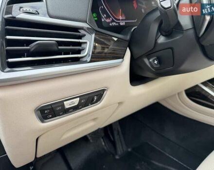 Серый БМВ X7, объемом двигателя 3 л и пробегом 259 тыс. км за 57500 $, фото 19 на Automoto.ua