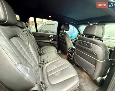 Сірий БМВ X7, об'ємом двигуна 3 л та пробігом 86 тис. км за 41800 $, фото 24 на Automoto.ua