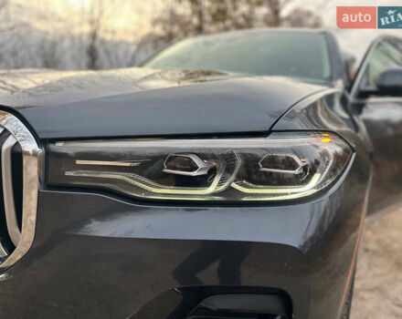 Сірий БМВ X7, об'ємом двигуна 3 л та пробігом 131 тис. км за 60700 $, фото 6 на Automoto.ua