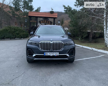 Серый БМВ X7, объемом двигателя 3 л и пробегом 78 тыс. км за 67900 $, фото 4 на Automoto.ua