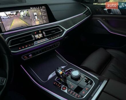 Серый БМВ X7, объемом двигателя 3 л и пробегом 143 тыс. км за 59900 $, фото 21 на Automoto.ua