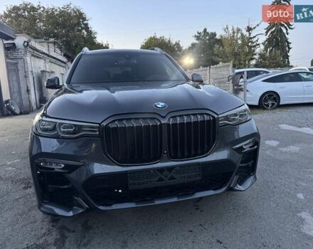 Серый БМВ X7, объемом двигателя 3 л и пробегом 143 тыс. км за 59900 $, фото 16 на Automoto.ua