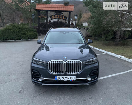 Серый БМВ X7, объемом двигателя 3 л и пробегом 78 тыс. км за 67900 $, фото 5 на Automoto.ua