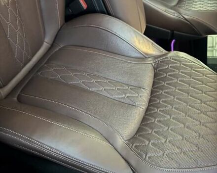 Серый БМВ X7, объемом двигателя 3 л и пробегом 143 тыс. км за 59900 $, фото 25 на Automoto.ua