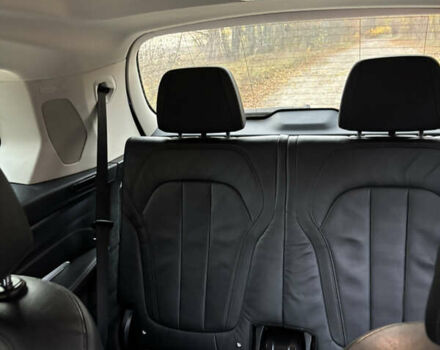 Сірий БМВ X7, об'ємом двигуна 3 л та пробігом 131 тис. км за 60700 $, фото 22 на Automoto.ua