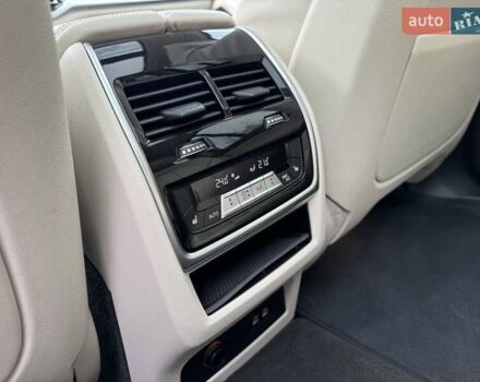 Серый БМВ X7, объемом двигателя 3 л и пробегом 259 тыс. км за 57500 $, фото 54 на Automoto.ua