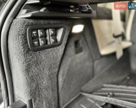 Серый БМВ X7, объемом двигателя 3 л и пробегом 259 тыс. км за 57500 $, фото 60 на Automoto.ua