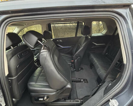 Сірий БМВ X7, об'ємом двигуна 3 л та пробігом 131 тис. км за 60700 $, фото 16 на Automoto.ua
