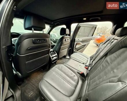 Сірий БМВ X7, об'ємом двигуна 3 л та пробігом 86 тис. км за 41800 $, фото 28 на Automoto.ua