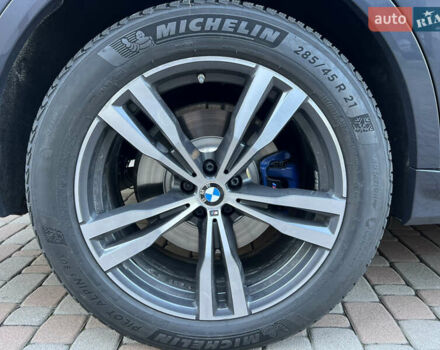 Серый БМВ X7, объемом двигателя 2.99 л и пробегом 109 тыс. км за 79500 $, фото 16 на Automoto.ua