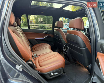 Серый БМВ X7, объемом двигателя 2.99 л и пробегом 194 тыс. км за 65900 $, фото 83 на Automoto.ua