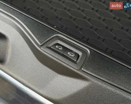 Серый БМВ X7, объемом двигателя 2.99 л и пробегом 116 тыс. км за 85000 $, фото 34 на Automoto.ua