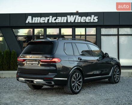 Серый БМВ X7, объемом двигателя 3 л и пробегом 56 тыс. км за 68900 $, фото 4 на Automoto.ua