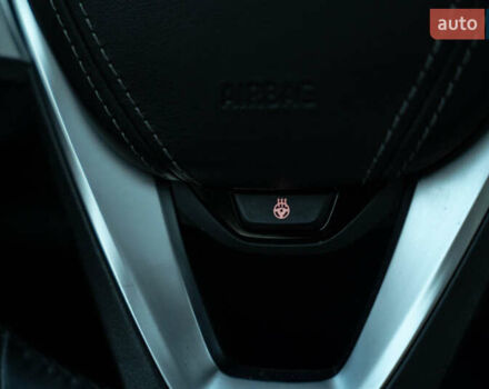 Серый БМВ X7, объемом двигателя 3 л и пробегом 56 тыс. км за 68900 $, фото 27 на Automoto.ua