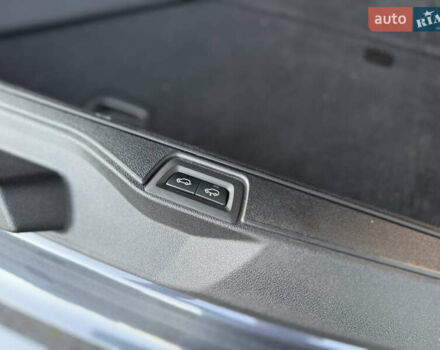 Серый БМВ X7, объемом двигателя 2.99 л и пробегом 194 тыс. км за 65900 $, фото 78 на Automoto.ua