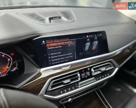 Серый БМВ X7, объемом двигателя 3 л и пробегом 111 тыс. км за 85999 $, фото 24 на Automoto.ua