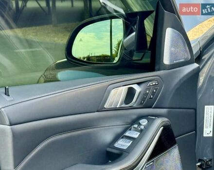 Сірий БМВ X7, об'ємом двигуна 2.99 л та пробігом 99 тис. км за 95900 $, фото 50 на Automoto.ua