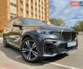 Серый БМВ X7, объемом двигателя 3 л и пробегом 112 тыс. км за 83333 $, фото 1 на Automoto.ua