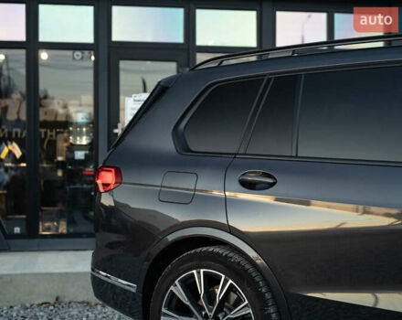 Серый БМВ X7, объемом двигателя 3 л и пробегом 56 тыс. км за 68900 $, фото 7 на Automoto.ua