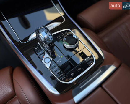 Серый БМВ X7, объемом двигателя 2.99 л и пробегом 194 тыс. км за 65900 $, фото 49 на Automoto.ua