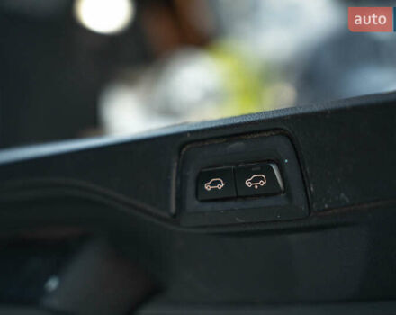 Серый БМВ X7, объемом двигателя 3 л и пробегом 56 тыс. км за 68900 $, фото 49 на Automoto.ua