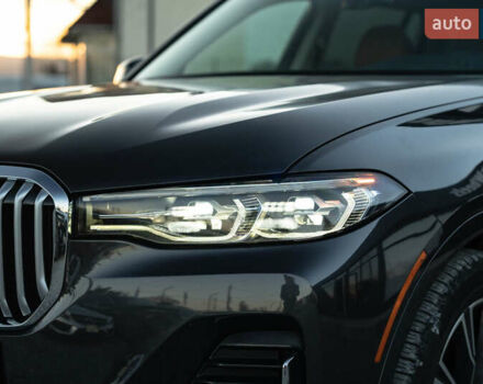 Серый БМВ X7, объемом двигателя 3 л и пробегом 56 тыс. км за 68900 $, фото 14 на Automoto.ua