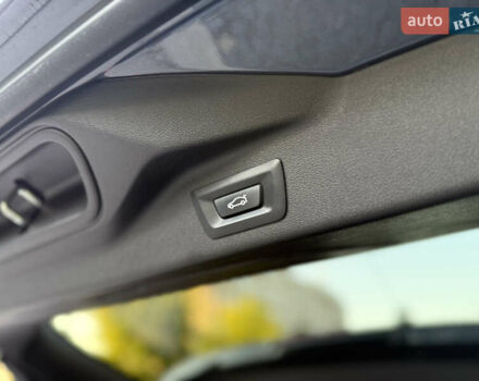 Серый БМВ X7, объемом двигателя 2.99 л и пробегом 194 тыс. км за 65900 $, фото 79 на Automoto.ua