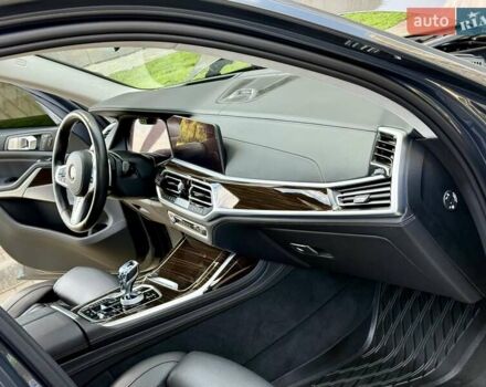 Сірий БМВ X7, об'ємом двигуна 2.99 л та пробігом 99 тис. км за 95900 $, фото 75 на Automoto.ua