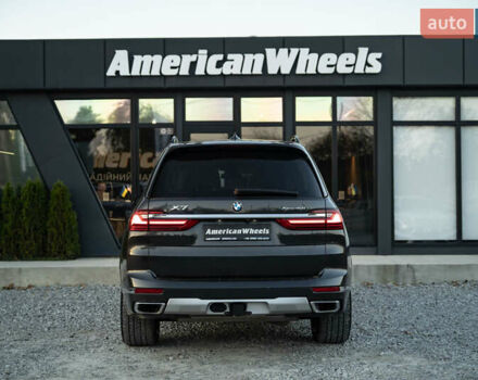 Серый БМВ X7, объемом двигателя 3 л и пробегом 56 тыс. км за 68900 $, фото 5 на Automoto.ua