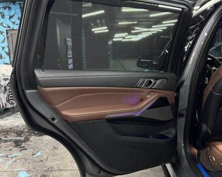 Серый БМВ X7, объемом двигателя 4.39 л и пробегом 83 тыс. км за 135000 $, фото 21 на Automoto.ua