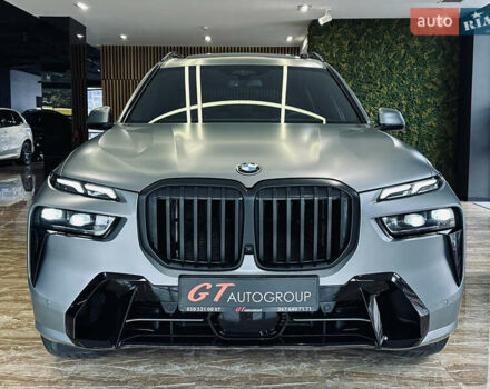 Серый БМВ X7, объемом двигателя 3 л и пробегом 95 тыс. км за 105000 $, фото 1 на Automoto.ua