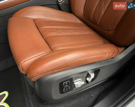 Сірий БМВ X7, об'ємом двигуна 4.39 л та пробігом 52 тис. км за 128000 $, фото 19 на Automoto.ua