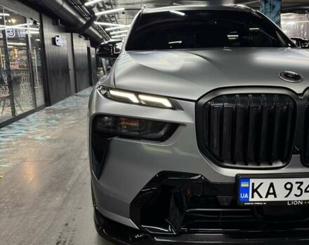 Серый БМВ X7, объемом двигателя 4.39 л и пробегом 83 тыс. км за 135000 $, фото 2 на Automoto.ua