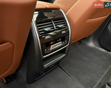 Серый БМВ X7, объемом двигателя 4.39 л и пробегом 45 тыс. км за 129900 $, фото 41 на Automoto.ua
