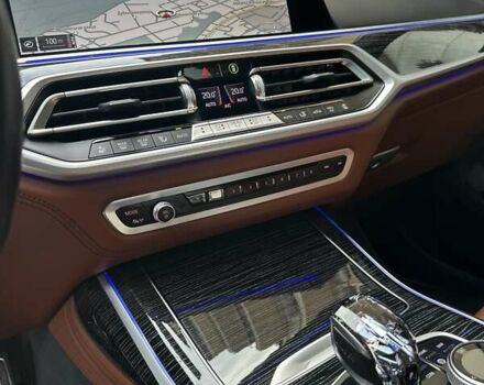 Сірий БМВ X7, об'ємом двигуна 2.99 л та пробігом 55 тис. км за 105900 $, фото 45 на Automoto.ua