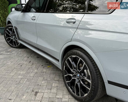 Серый БМВ X7, объемом двигателя 4.39 л и пробегом 45 тыс. км за 129900 $, фото 61 на Automoto.ua