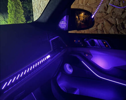 Серый БМВ X7, объемом двигателя 4.39 л и пробегом 60 тыс. км за 127000 $, фото 17 на Automoto.ua