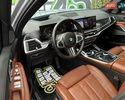 Серый БМВ X7, объемом двигателя 4.39 л и пробегом 45 тыс. км за 129900 $, фото 26 на Automoto.ua