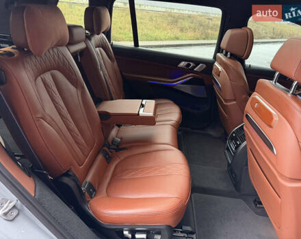 Сірий БМВ X7, об'ємом двигуна 4.39 л та пробігом 52 тис. км за 128000 $, фото 29 на Automoto.ua