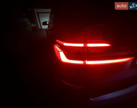 Серый БМВ X7, объемом двигателя 4.39 л и пробегом 60 тыс. км за 127000 $, фото 13 на Automoto.ua