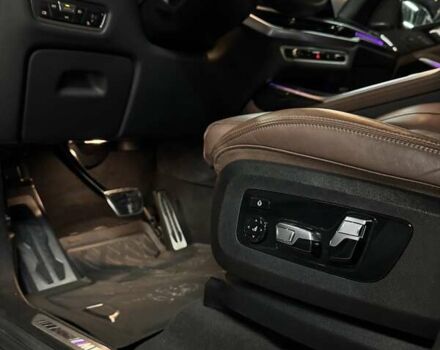 Серый БМВ X7, объемом двигателя 4.39 л и пробегом 83 тыс. км за 135000 $, фото 19 на Automoto.ua