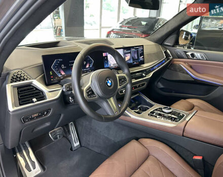 Серый БМВ X7, объемом двигателя 3 л и пробегом 95 тыс. км за 105000 $, фото 21 на Automoto.ua