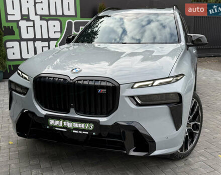Серый БМВ X7, объемом двигателя 4.39 л и пробегом 45 тыс. км за 129900 $, фото 13 на Automoto.ua