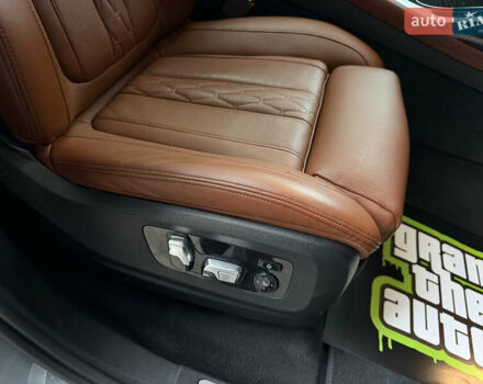 Сірий БМВ X7, об'ємом двигуна 4.39 л та пробігом 52 тис. км за 128000 $, фото 45 на Automoto.ua