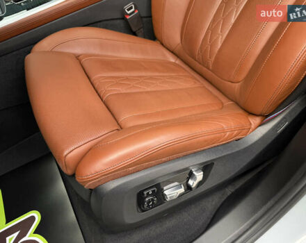 Серый БМВ X7, объемом двигателя 4.39 л и пробегом 45 тыс. км за 129900 $, фото 33 на Automoto.ua