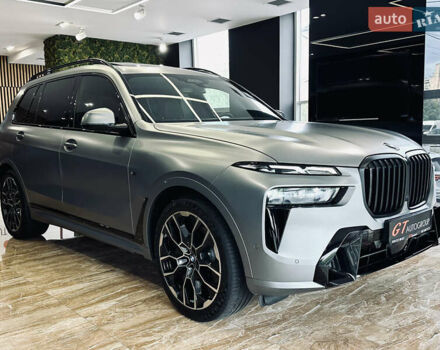 Серый БМВ X7, объемом двигателя 3 л и пробегом 95 тыс. км за 105000 $, фото 3 на Automoto.ua