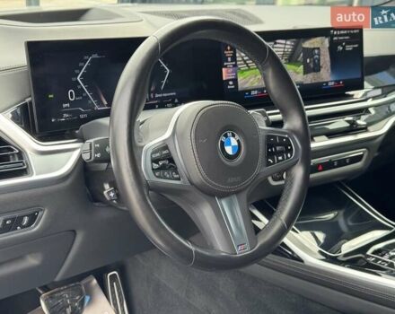 Серый БМВ X7, объемом двигателя 3 л и пробегом 99 тыс. км за 114000 $, фото 16 на Automoto.ua